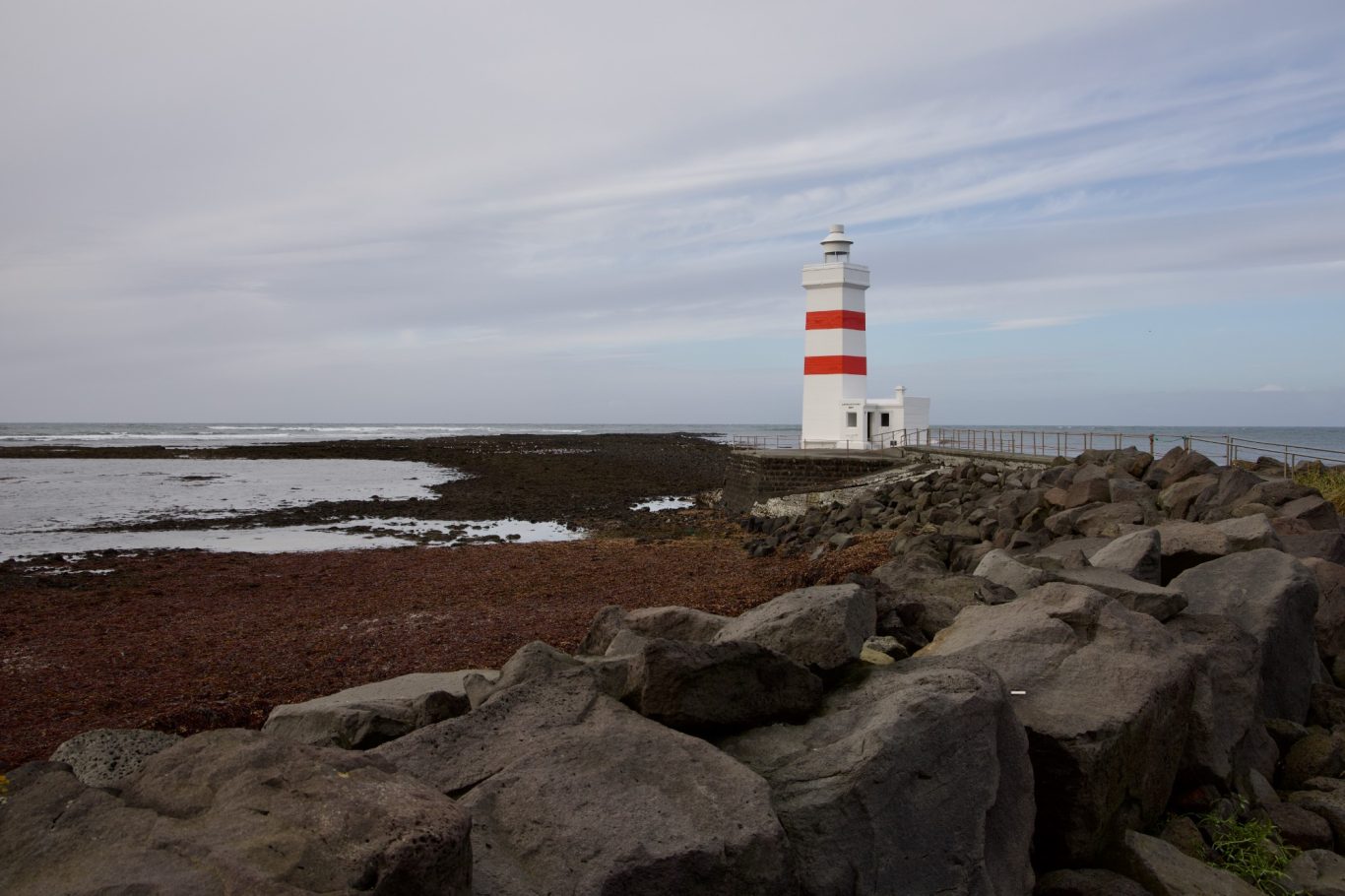 Der alte Leuchtturm von Garðskagi markiert das Ende unserer Reise