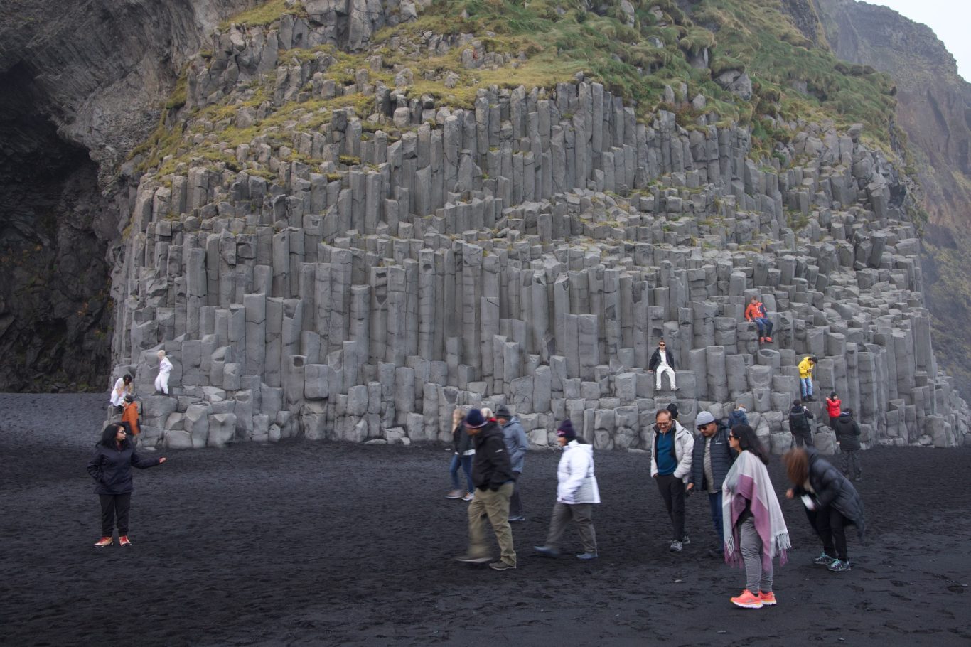 Wir sind nicht die Einzigen die die Basaltsäulen bestaunen
