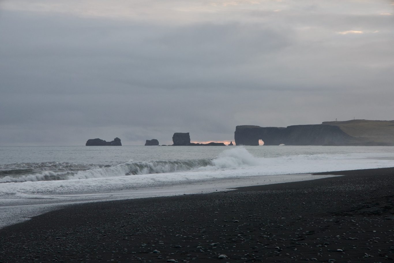 Sonnenuntergang hinter dem Kap Dyrhólaey