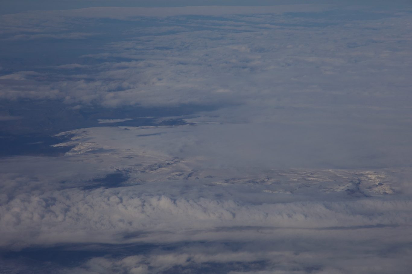Island von oben (unter den Wolken...)