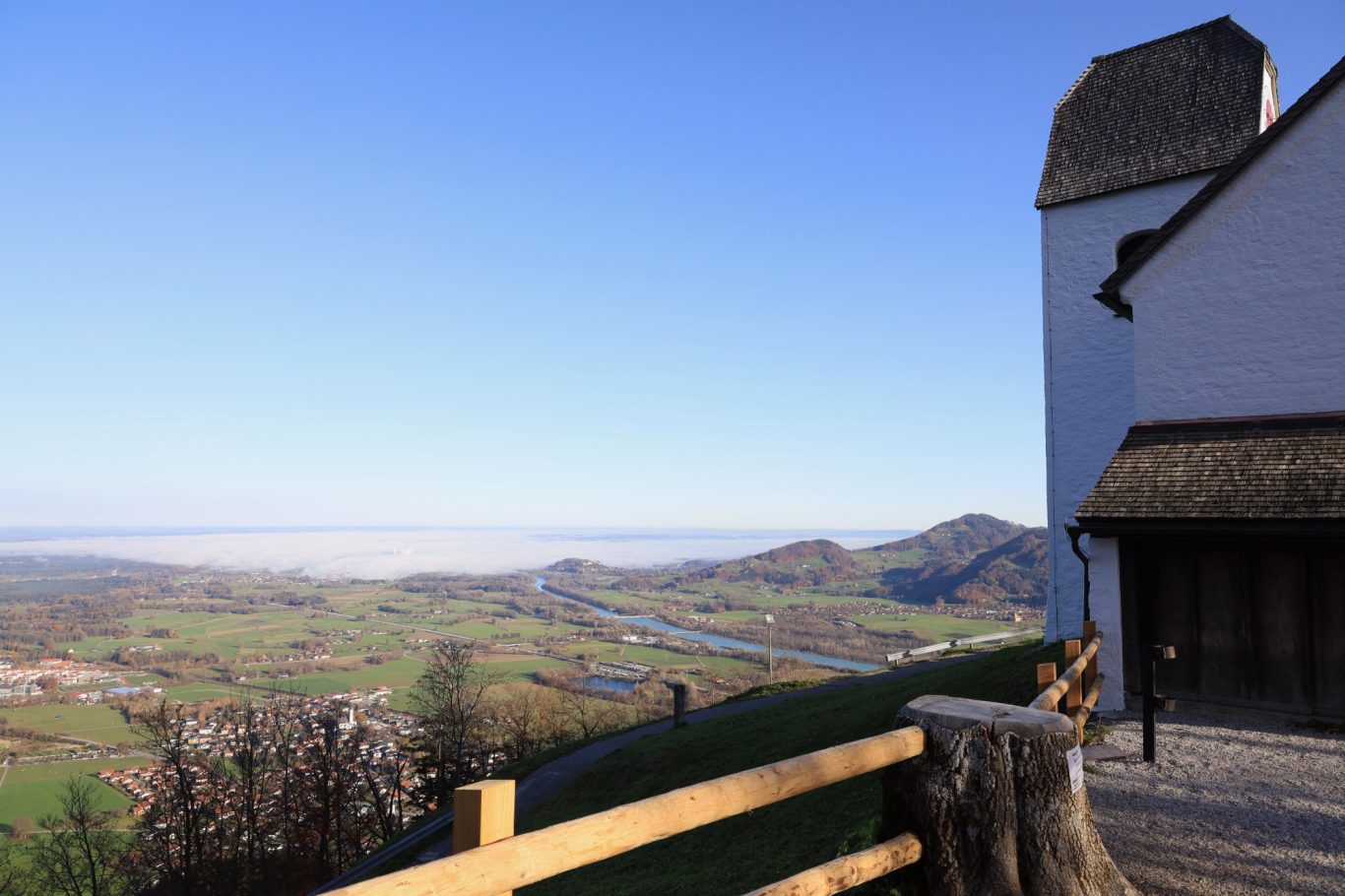 Blick vom Petersberg auf das Inntal